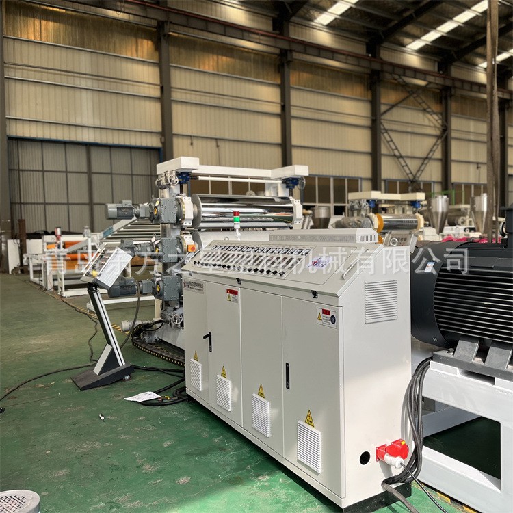 Kunjungan Pelanggan kanggo garis produksi pola pola PVC Diamond kanggo bojomu kewan