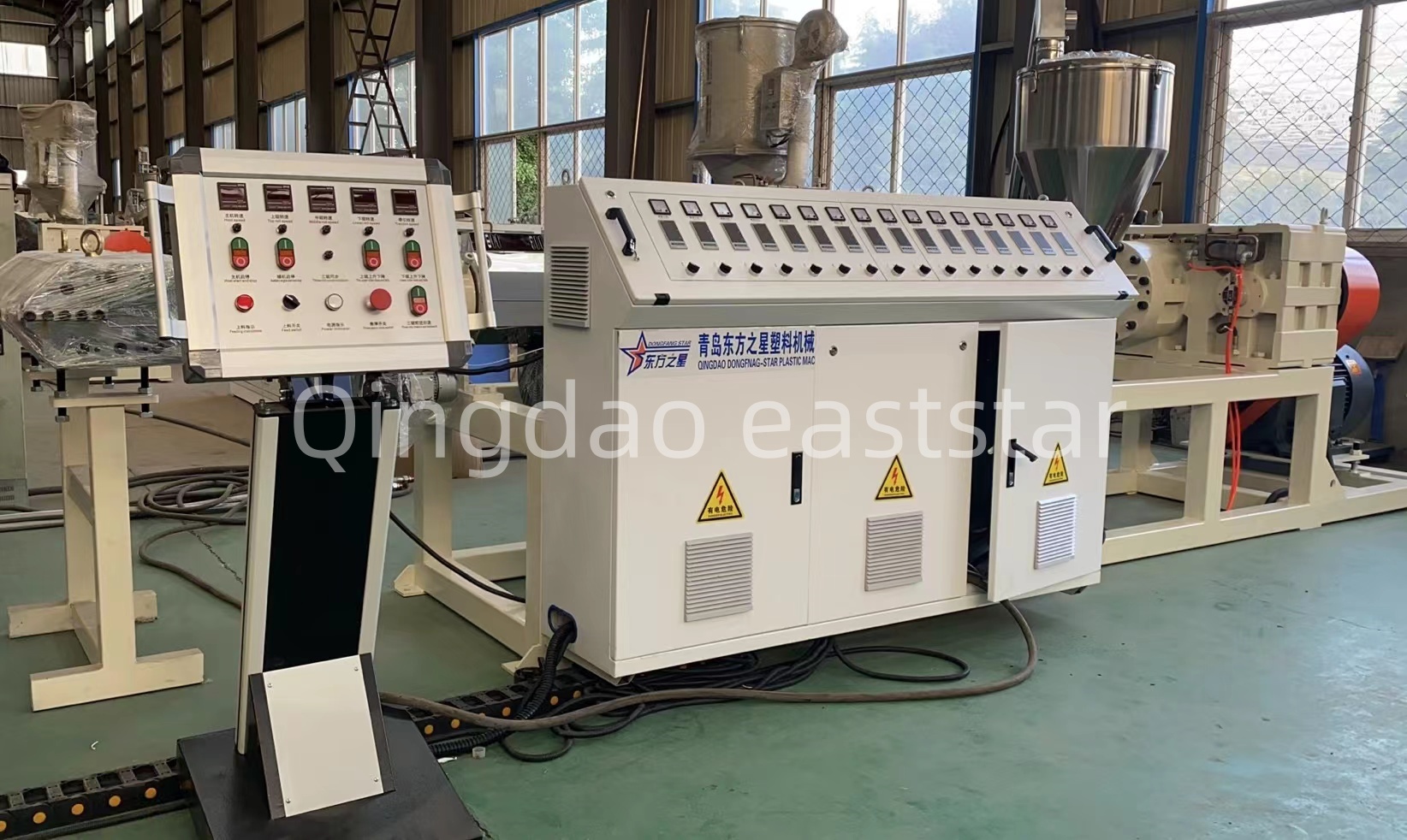 Kepiye laris produksi papan saluran Profesional PE profesional njamin kualitas sistem gedung bangunan?