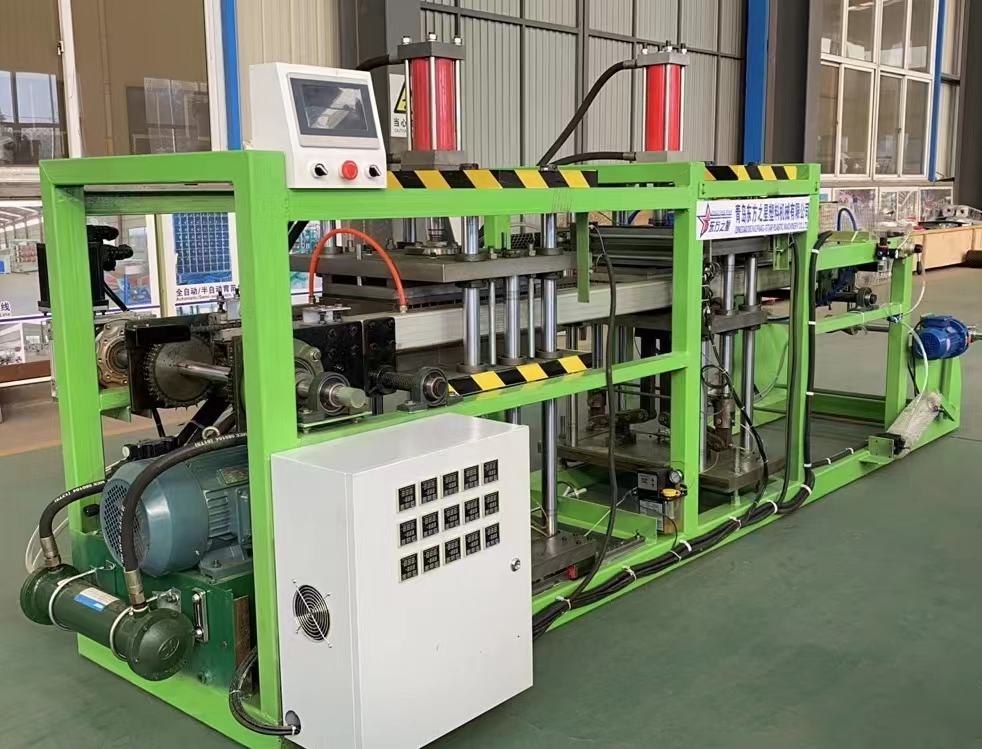 Kepiye carane peralatan tray seedling kanthi otomatis bisa ngasilake produksi sing stabil lan efisien?