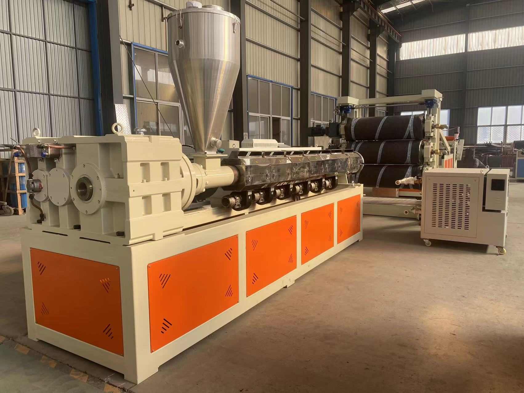 Baris produksi papan kristal pvc